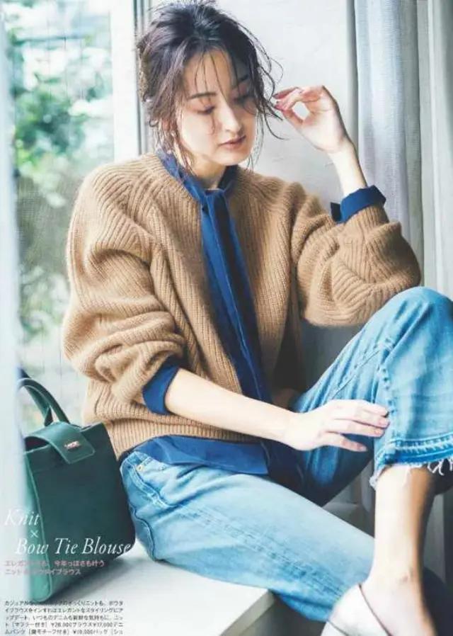 衣搭配阔腿裤和牛仔裤就能搭配高级感开元棋牌网站秋冬季就该这么打扮：毛(图8)